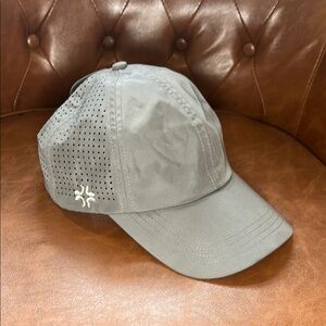 Gray Mesh Baseball Cap with Embroidered Design